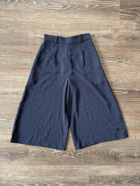 Uniqlo wide cropped pants